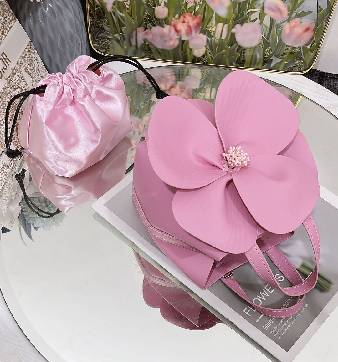 Elegant 3D Petal Flower Collar Handbag